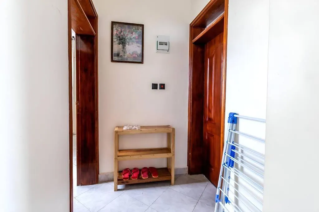 Cozy 1 Bedroom Apartment Near Shopping Malls, Commonwealth Resort Munyonyo Kampala Uganda