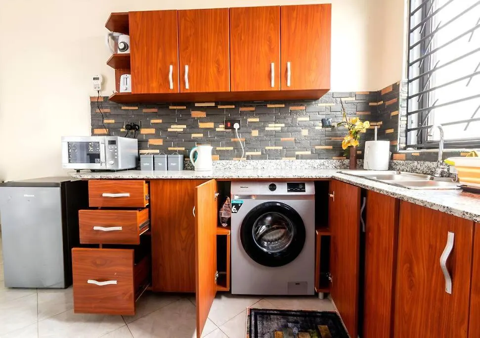 Cozy 1 Bedroom Apartment Near Shopping Malls, Commonwealth Resort Munyonyo Kampala
